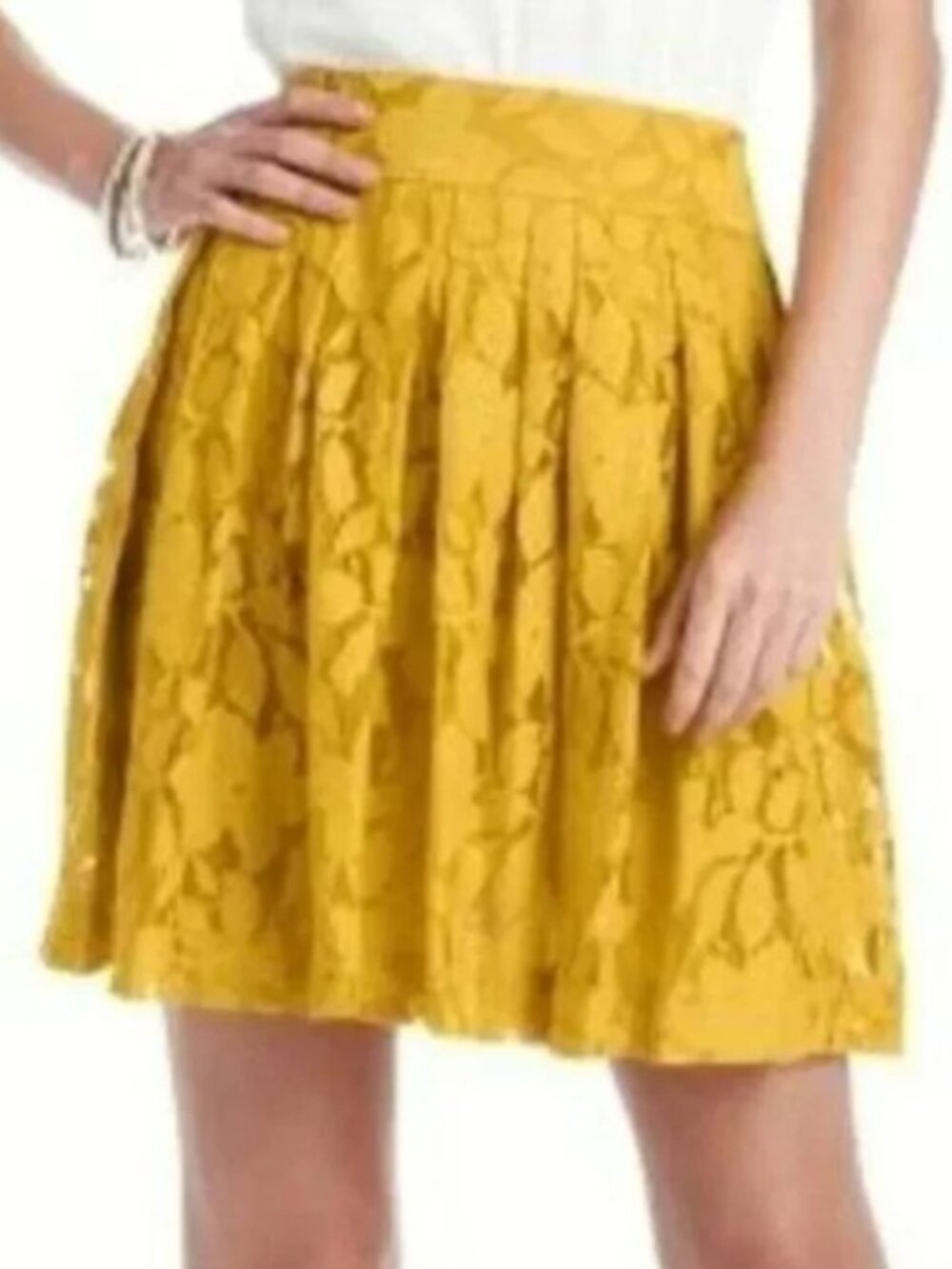 ANN TAYLOR LOFT Mustard Yellow Floral Lace Pleated Skirt Size 4